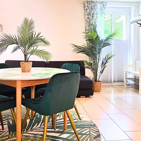 Apartament Gruene Oase Mit Eigener Terrasse Zwischen Altstadt Und Hafen #3 *