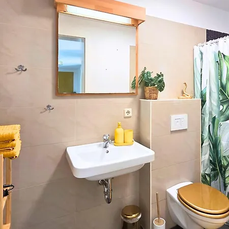 Gruene Oase Mit Eigener Terrasse Zwischen Altstadt Und Hafen #3 * Senftenberg